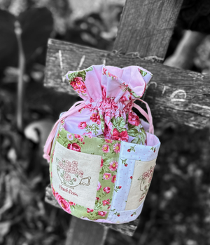 ‘Teacups & Roses’ Dilly Bag